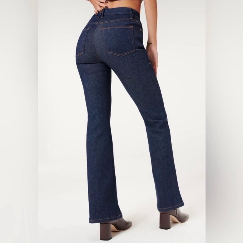 Good American x Calik Denim Always Fits Classic Bootcut Jeans size 6-12 - Picture 2 of 5
